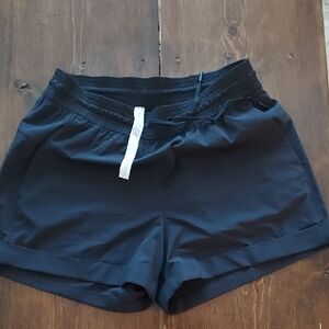 Lululemon Black Shorts Women's 8